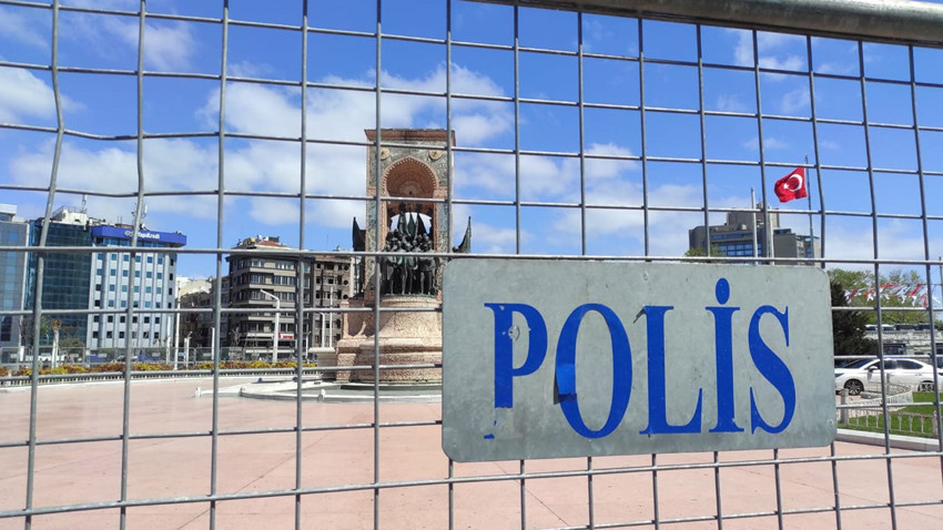 Taksim Meydanı'na 1 Mayıs hazırlıkları kapsamında demir bariyerler getirildi!