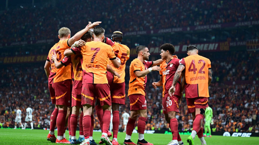 Victor Osimhen sürprizi! Galatasaray’ın Göztepe maçı kamp kadrosu açıklandı!