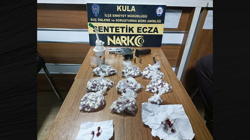 Şüphe üzerine durdurulan otomobilde 479 sentetik hap ele geçirildi!