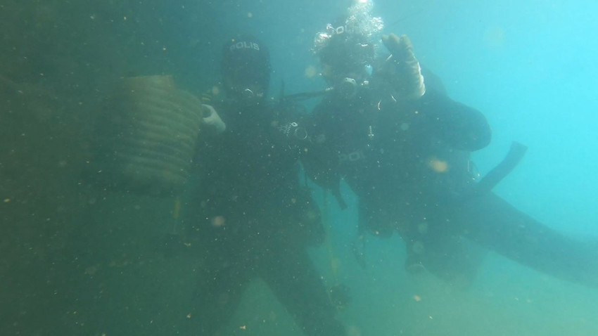 Mersin’de batık gemiye dalış yapıldı. Hayalet ağlar temizlenerek deniz canlılarına yaşam alanı açıldı