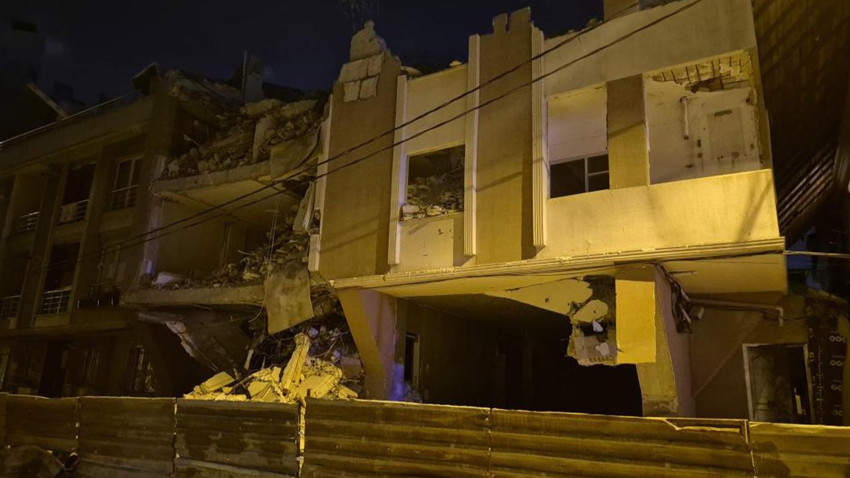 Avcılar'da bina çöktü! Risk nedeniyle çevredeki 2 bina boşaltıldı