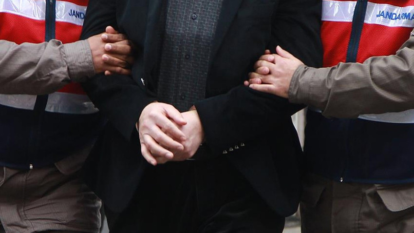 Okul müdürünün evinden çıktı! Uzaklaştırma aldı