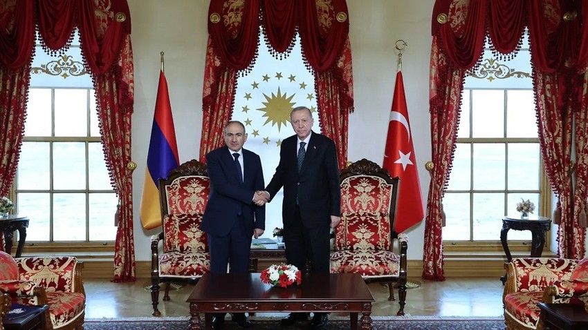 Cumhurbaşkanı Erdoğan, Dolmabahçe'de Paşinyan'ı kabul etti: Görüşme sonrası Ermenistan'dan dikkat çeken açıklama! "Bu tarihi bir ziyaret"