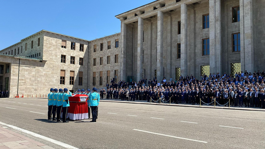 Vefat eden AK Partili eski vekil için TBMM'de tören düzenlendi!