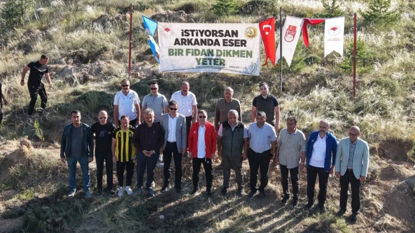 Bayburt’ta 15 Temmuz şehitleri anısına 250 fidan dikildi