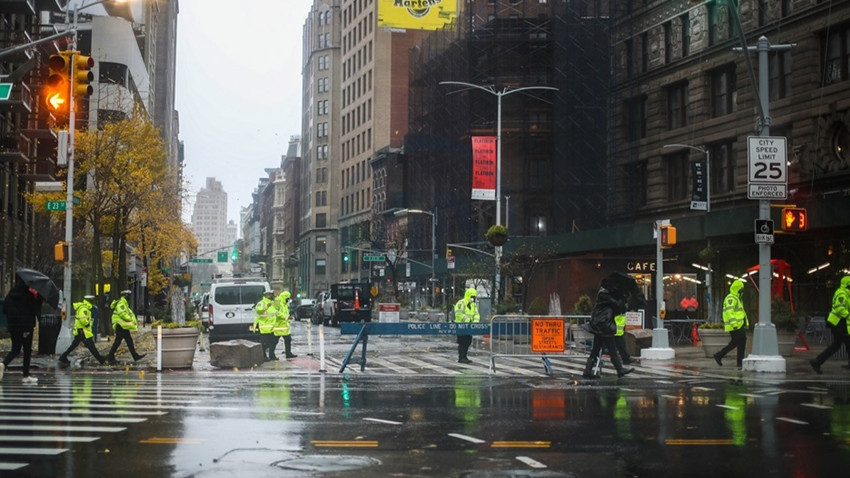 New Jersey'de sel! Acil durum ilan edildi: New York metrosunu su bastı