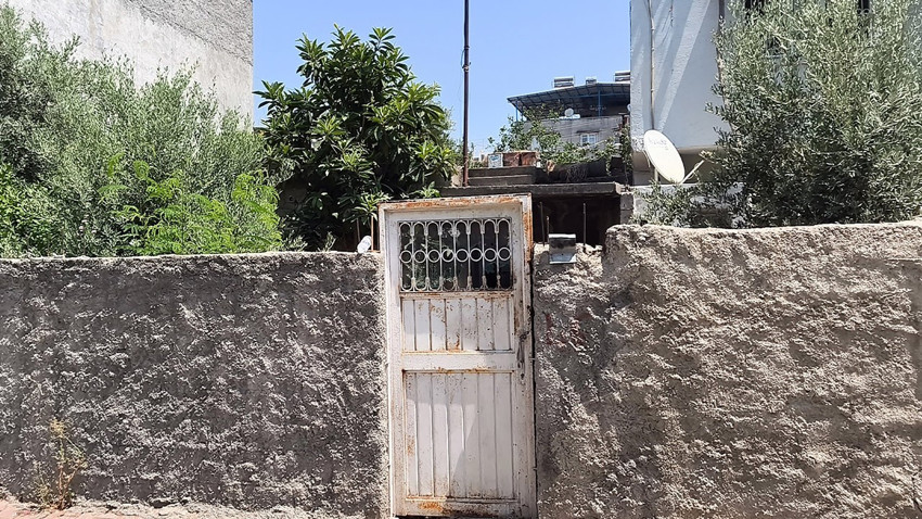 Vicdansız evlat para vermeyen annesini sopayla döverek öldürdü!