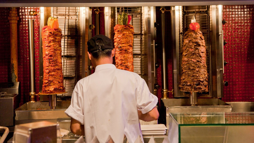 Kocaeli'de 999 kişi tavuktan zehirlenmişti! İddianame hazırlandı! İşte işletme sahibi için istenen ceza