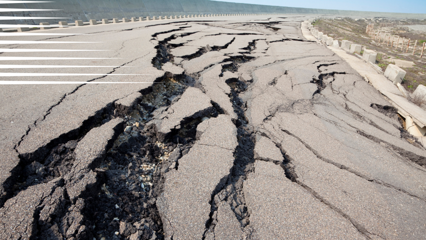 Kütahya'daki deprem sonrası korkutan açıklama! Osman Bektaş 2 noktayı işaret etti! 'Çanlar burası için çalıyor'