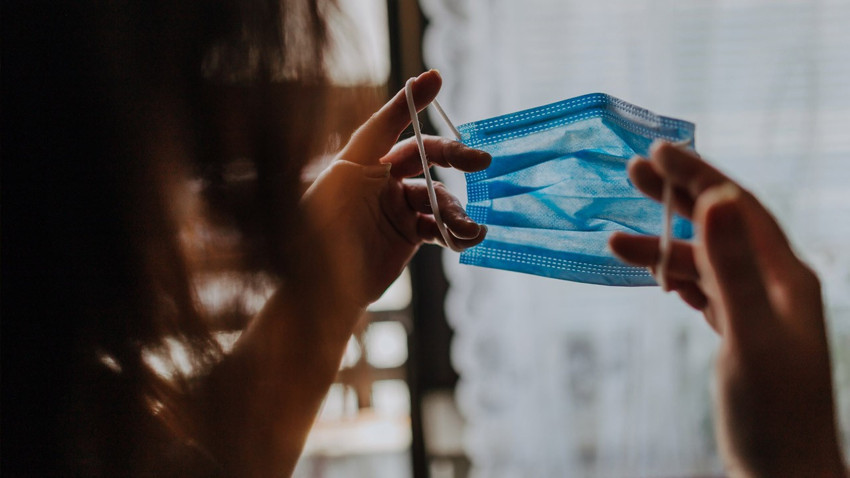 Solunum yolu enfeksiyonlarındaki artış neye işaret ediyor? Koronavirüs geri mi döndü? Göğüs Hastalıkları Uzmanı Prof. Dr. Tevfik Özlü yanıtladı