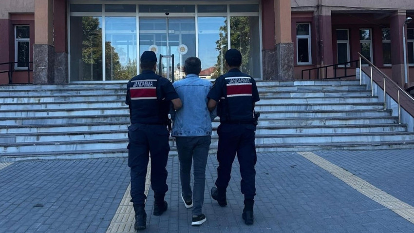 3 yıldır aranan şahsın saklandığı yer şaşırttı! O anlar saniye saniye kayıt altına alındı