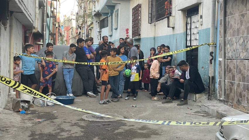 Kardeş kavgasında kan aktı! Abisini boğazından bıçaklayarak katletti