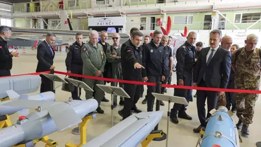 İtalya Savunma Bakanlığı’ndan üst düzey ziyaret! TB3 SİHA, AKINCI TİHA ve KIZILELMA yerinde incelendi