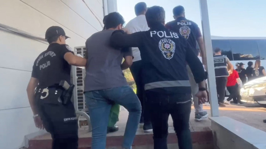 Sosyal medyadan dolandıran şebeke çökertildi: 5 kişi tutuklandı