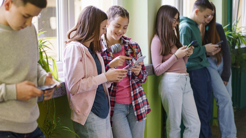 O ülkede sosyal medyaya yaş sınırı getiriliyor