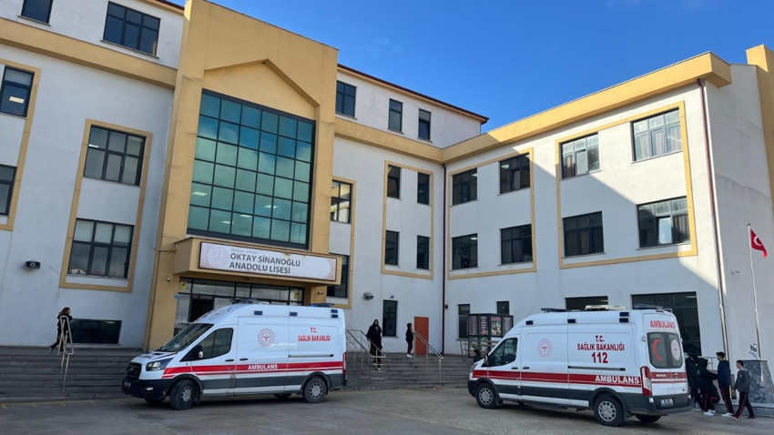 Öğretmenler günü etkinliğinde facia! Evden hazırlayıp getirdiler! Öğrenciler zehirlendi