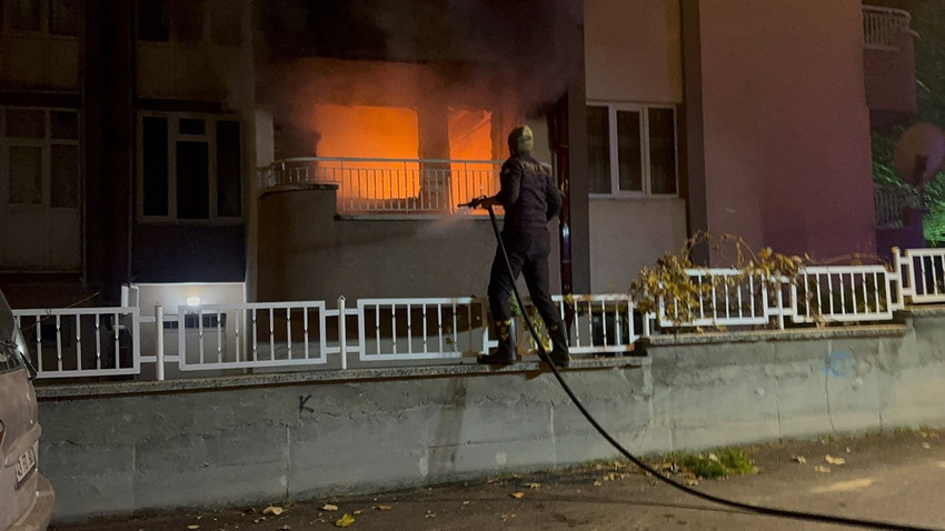 Kütahya'da 8 katlı apartmanda yangın: 1 ölü, 2 yaralı