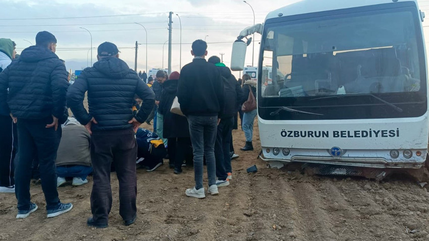 Öğrenci servisi kaza yaptı: Çok sayıda yaralı var!