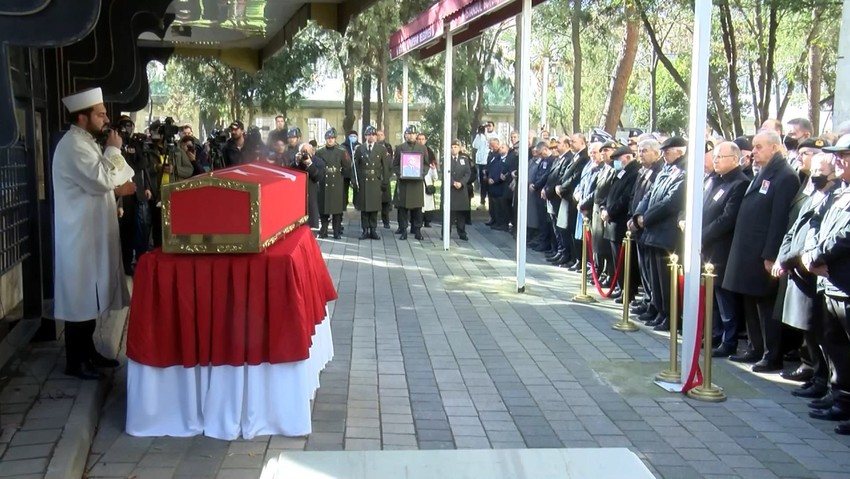 Tamburalı Paşa son yolculuğuna uğurlandı - Resim : 2