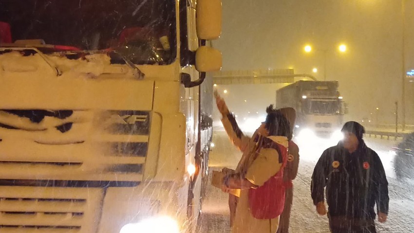 Anadolu Otoyolu'nda kaza! Ankara ve İstanbul istikameti ulaşıma kapandı - Resim : 2