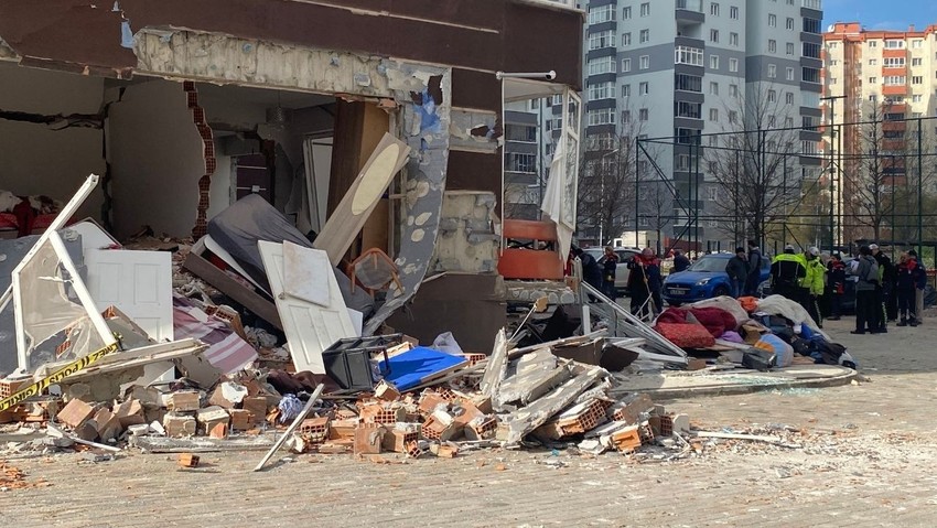 1 kişi öldü, 3 kişi yaralandı! Beylikdüzü'ndeki patlama ile ilgili korkunç iddia! - Resim : 2