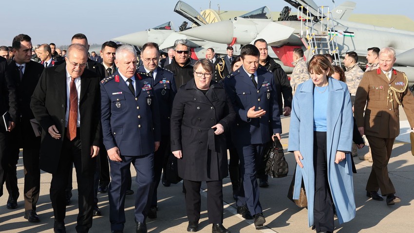 MSB duyurdu! Eurofighter savaş uçağı Ankara'daki Mürted Hava Üssü'ne indi - Resim : 1