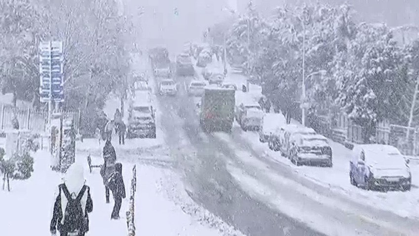 İstanbul'da çok sayıda okul tatil edildi! Okullar kent genelinde tatil olacak mı? Valilik açıkladı! - Resim : 5