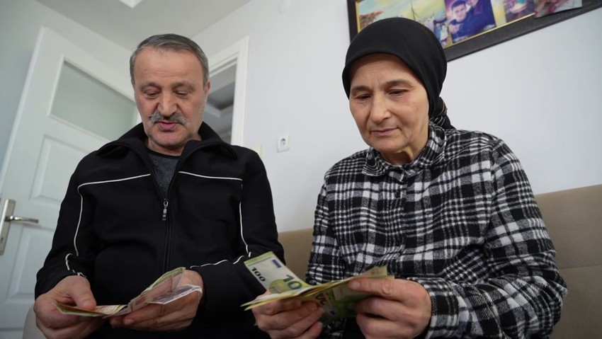 Cüzdanı görünce gözlerine inanamadı! Samsun'da yürekleri ısıtan olay! - Resim : 1