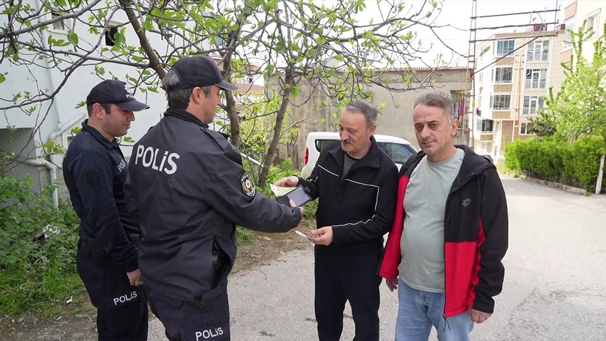 Cüzdanı görünce gözlerine inanamadı! Samsun'da yürekleri ısıtan olay! - Resim : 2