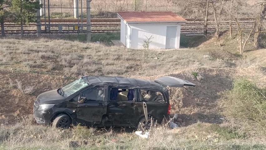 Trafik kazası geçirmişti! Ünlü oyuncu Berk Atan sağlık durumunu açıkladı - Resim : 1