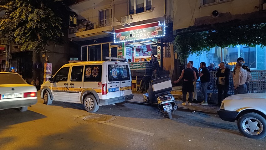 Berber dükkanına silahlı saldırı! Çırak hayatını kaybetti - Resim : 1