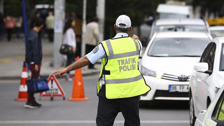 Araç sahiplerine üzücü haber! Trafik cezaları arttı! Telefonla konuşan yandı… Madde madde yeni cezalar... - Resim : 9