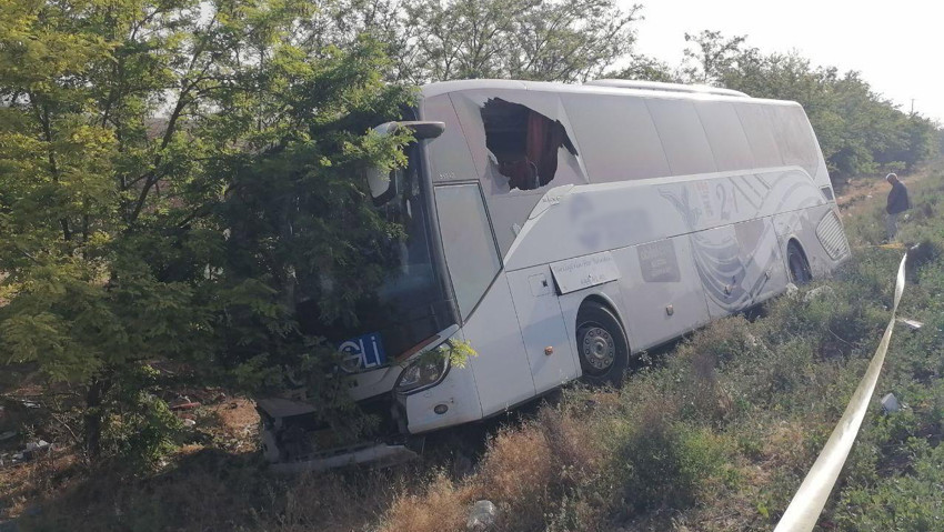 Konya'da bayram günü acı haber: Yolcu otobüsü devrildi, ölü ve çok sayıda yaralı var - Resim : 1