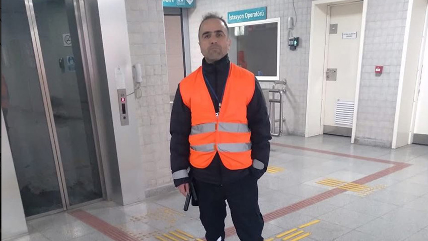 Trende sigara içti diye uyardı! Hayatından oldu... Güvenlik görevlisi hakkındaki detay yürek dağladı - Resim : 1