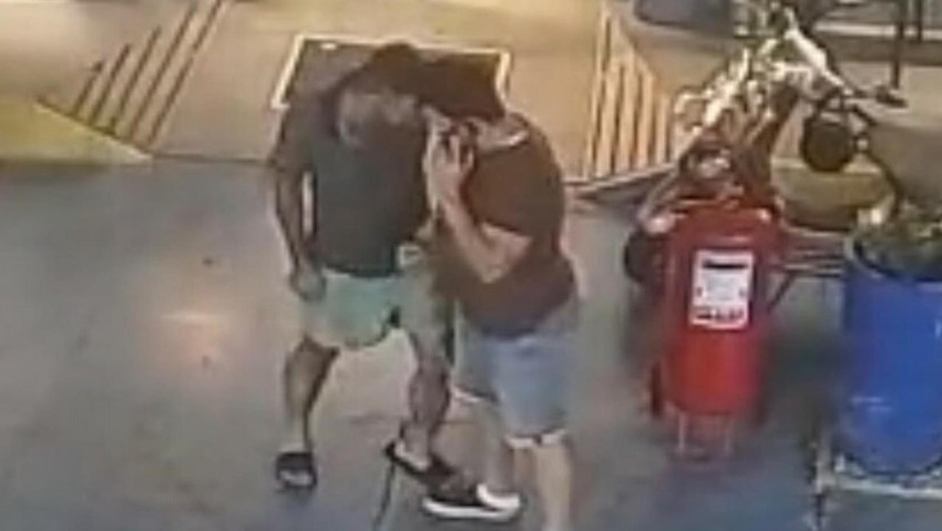 Akaryakıt istasyonunda kavga! Nedeni ise yok artık dedirtti - Resim : 1