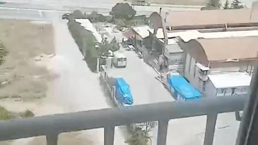 Depremde panik anları böyle kaydedildi - Resim : 1