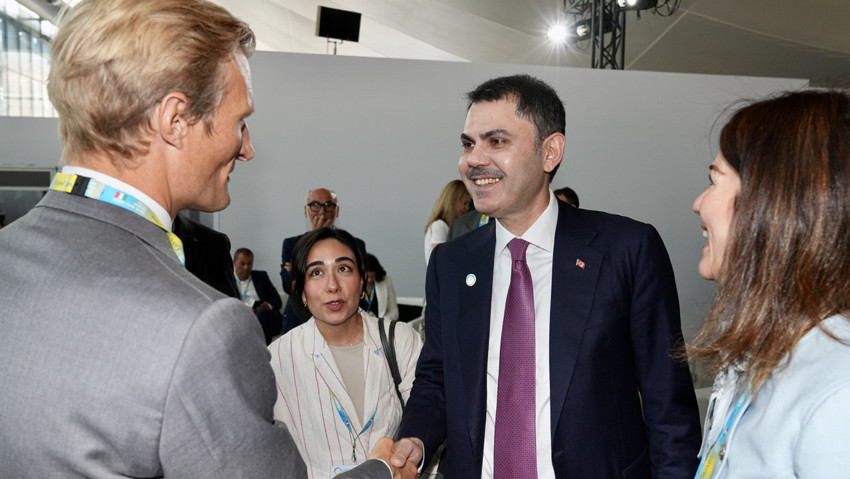 Bakan Kurum Ukrayna Konferansı'na katıldı: “Ukrayna’da adil barış için kararlıyız' - Resim : 1