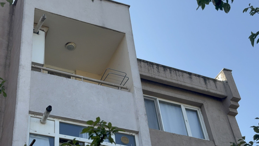 Kan donduran olay: 4 yaşındaki oğlunu boğarak öldürdü, cesediyle 8 saat aynı evde kaldı - Resim : 1