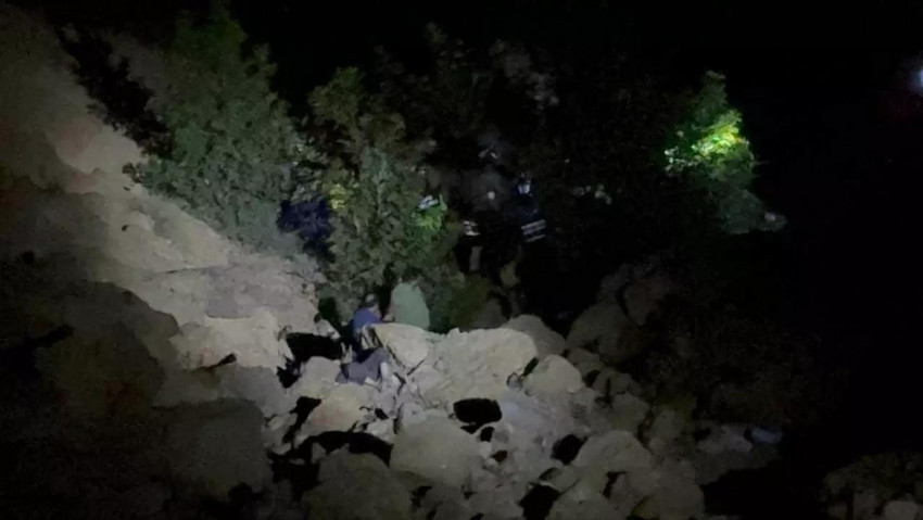 Adana’da katliam gibi kaza: Araç 70 metreden yuvarlandı, çok sayıda can kaybı var - Resim : 2