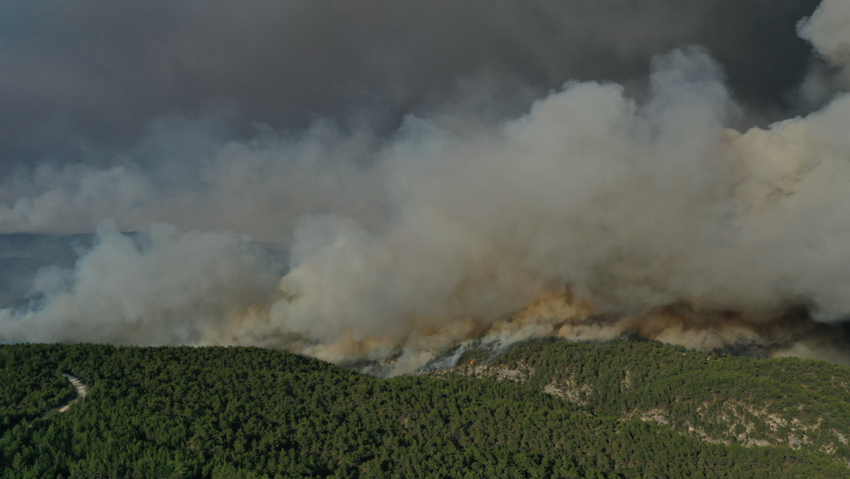 Karabük ve Kastamonu yanıyor! Bölgede boşaltılan köy sayısı 9'a yükseldi - Resim : 5