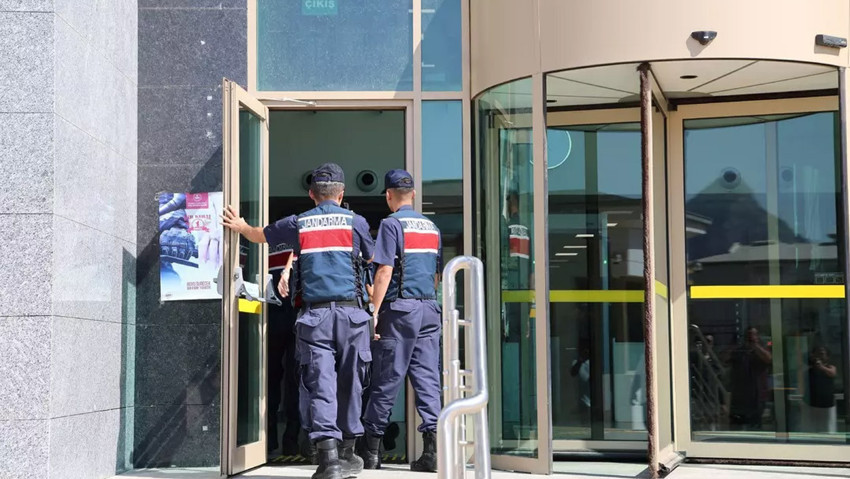 Adana'da mahalleliyi ayağa kaldıran olay: Çocuğun anlattıkları istismarı ortaya çıkardı - Resim : 1