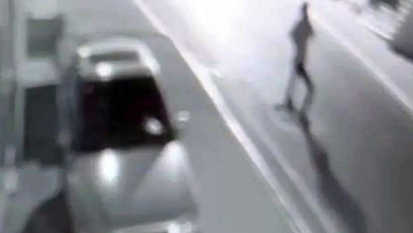 Kocaeli'de sokak ortasında dehşet saçtı: Mahalle savaş alanına döndü - Resim : 1