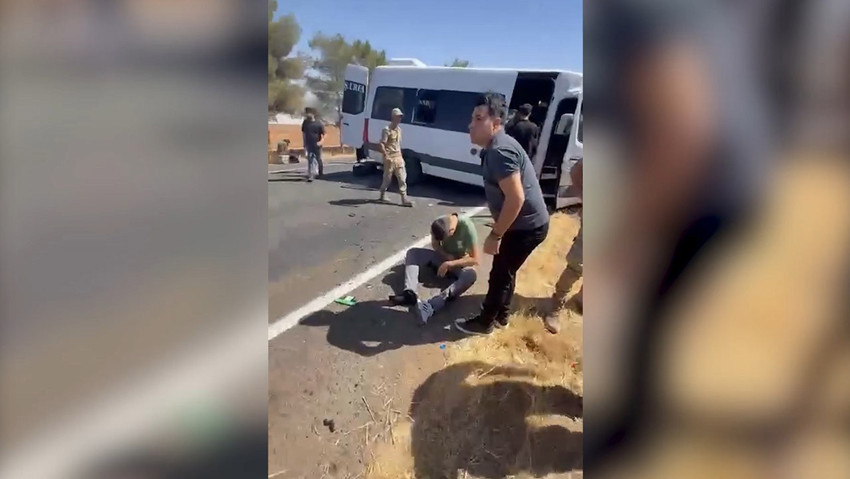 Şanlıurfa'da otomobil ve minibüs çarpıştı: Ölü ve yaralılar var - Resim : 2