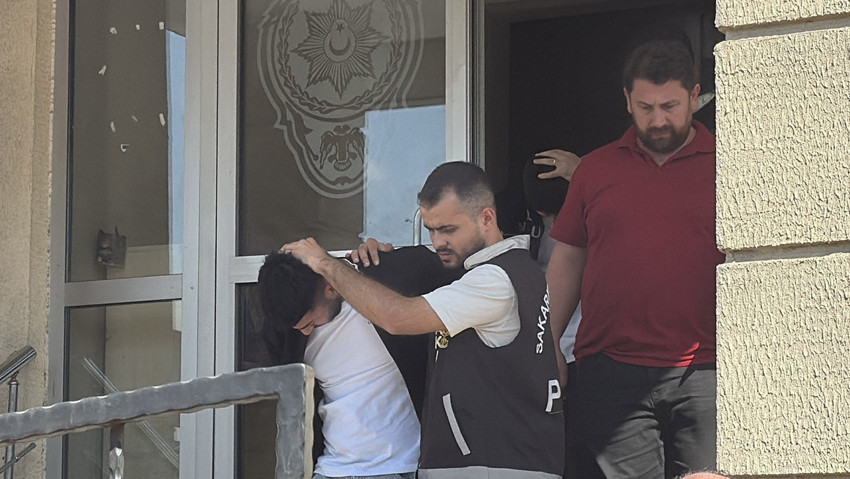 Sakarya’da silahlı kavga sonrası 2 kişi tutuklandı - Resim : 1