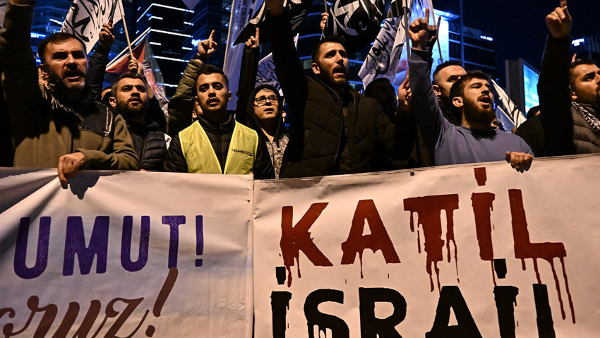 Türkiye Sumud Filosu için ayakta! Yurdun dört bir yanında tepki yürüyüşleri - Resim : 10