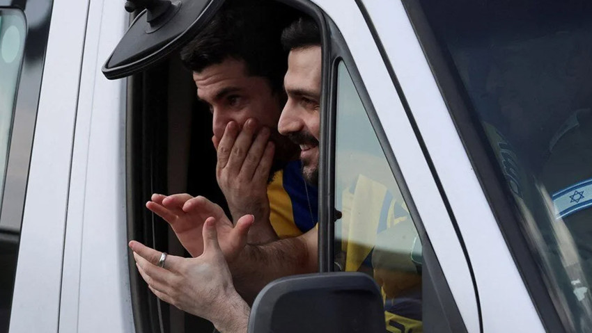 Dünyanın gözü Gazze'de! Filistinli esirler Gazze'ye ulaştı! Hamas'tan açıklama geldi - Resim : 1