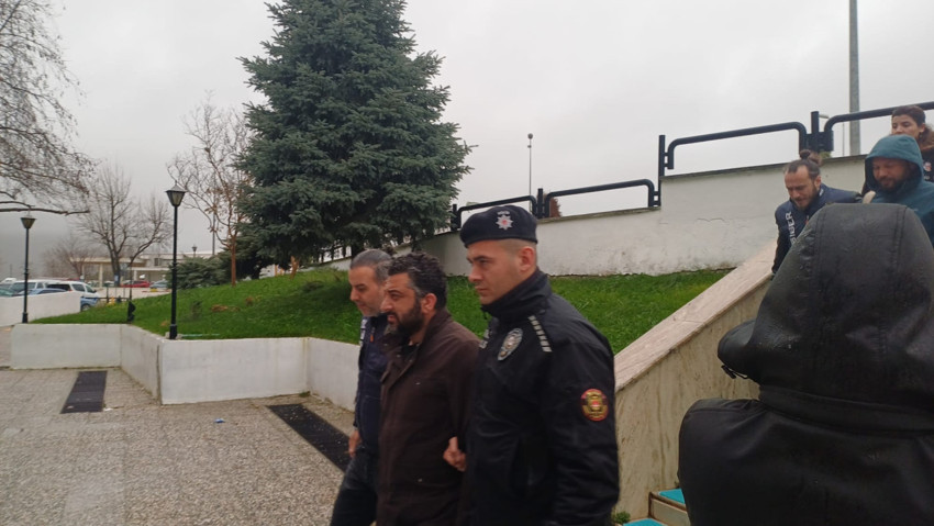 Muğla&rsquo;da &ldquo;Sahte Hesap&rdquo; operasyonu! Ş&uuml;pheliler adliyeye sevk edildi - Resim : 3