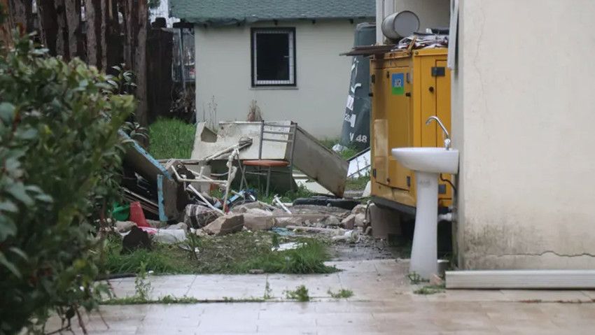 Sakarya’da kız yurdunda patlama: Hasar gün ağarınca ortaya çıktı - Resim : 3