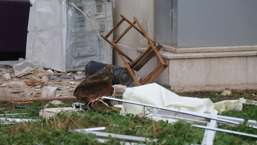 Sakarya’da kız yurdunda patlama: Hasar gün ağarınca ortaya çıktı - Resim : 4