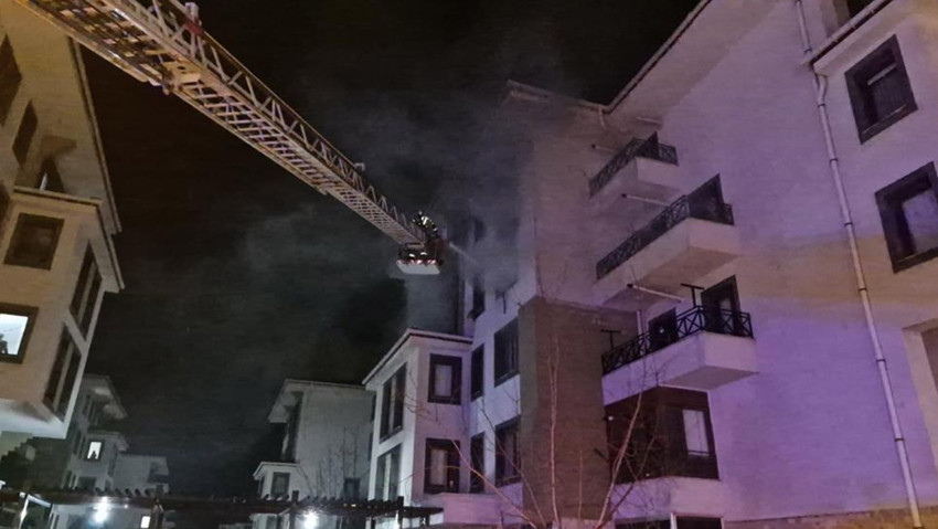 Karaman'da apartmanda can pazarı: Annesine kızdı, evi ateşe verdi - Resim : 1